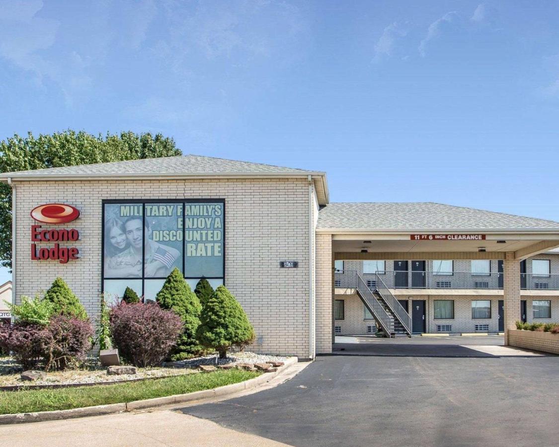 | Econo Lodge Saint Robert