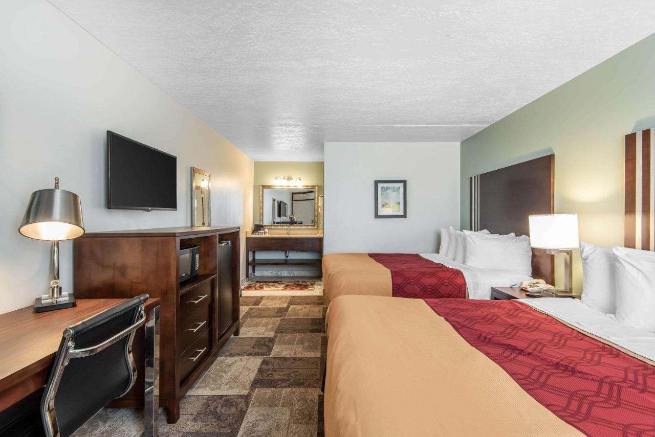 | Econo Lodge Oak Grove