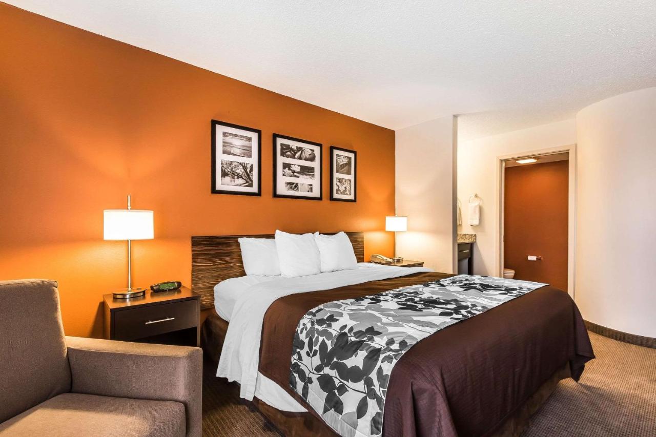 King Room - Non-Smoking at Sleep Inn Springfield South I60 near Medical District