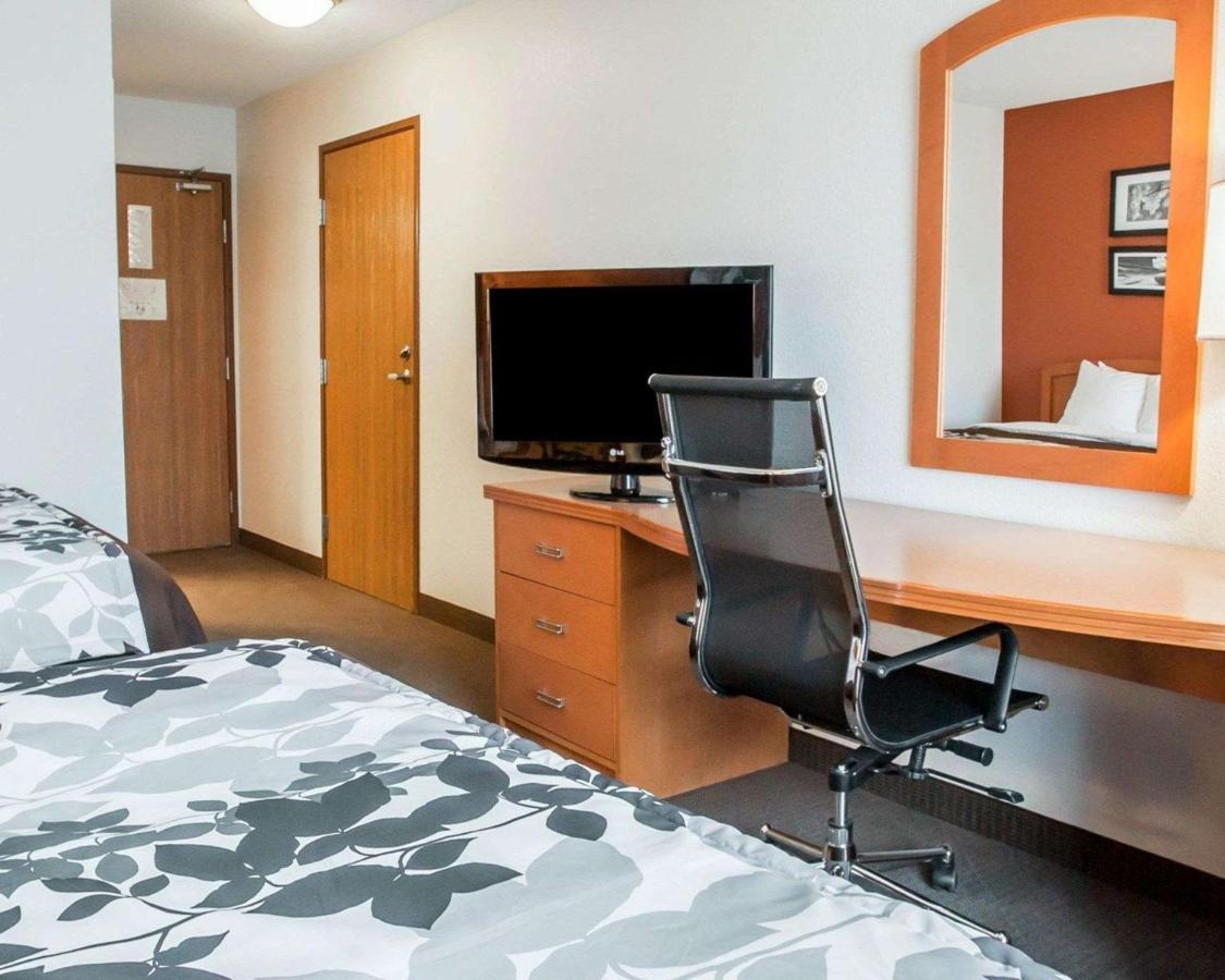 Queen Room with Two Queen Beds - Non-Smoking at Sleep Inn & Suites Lake of the Ozarks