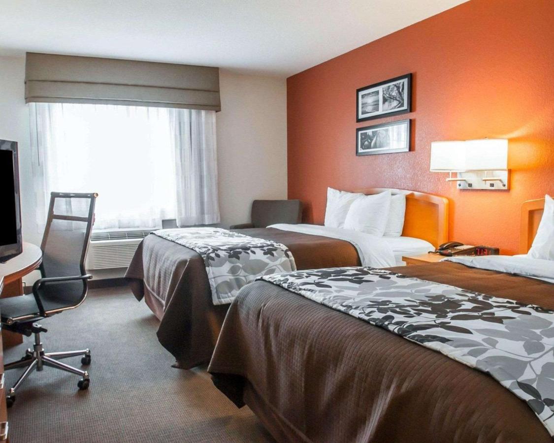 Queen Room with Two Queen Beds - Non-Smoking at Sleep Inn & Suites Lake of the Ozarks