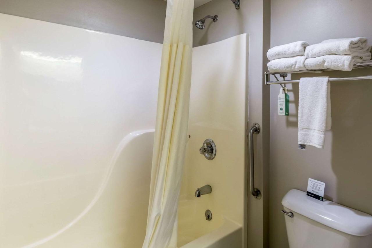 Queen Room with Two Queen Beds - Non-Smoking at Quality Inn Rolla