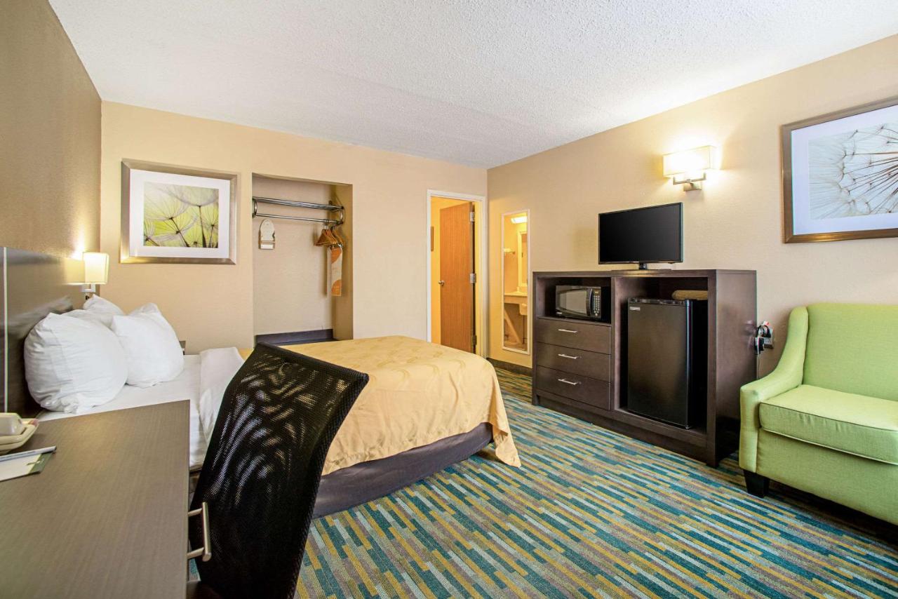 | Quality Inn Near Six Flags St. Louis
