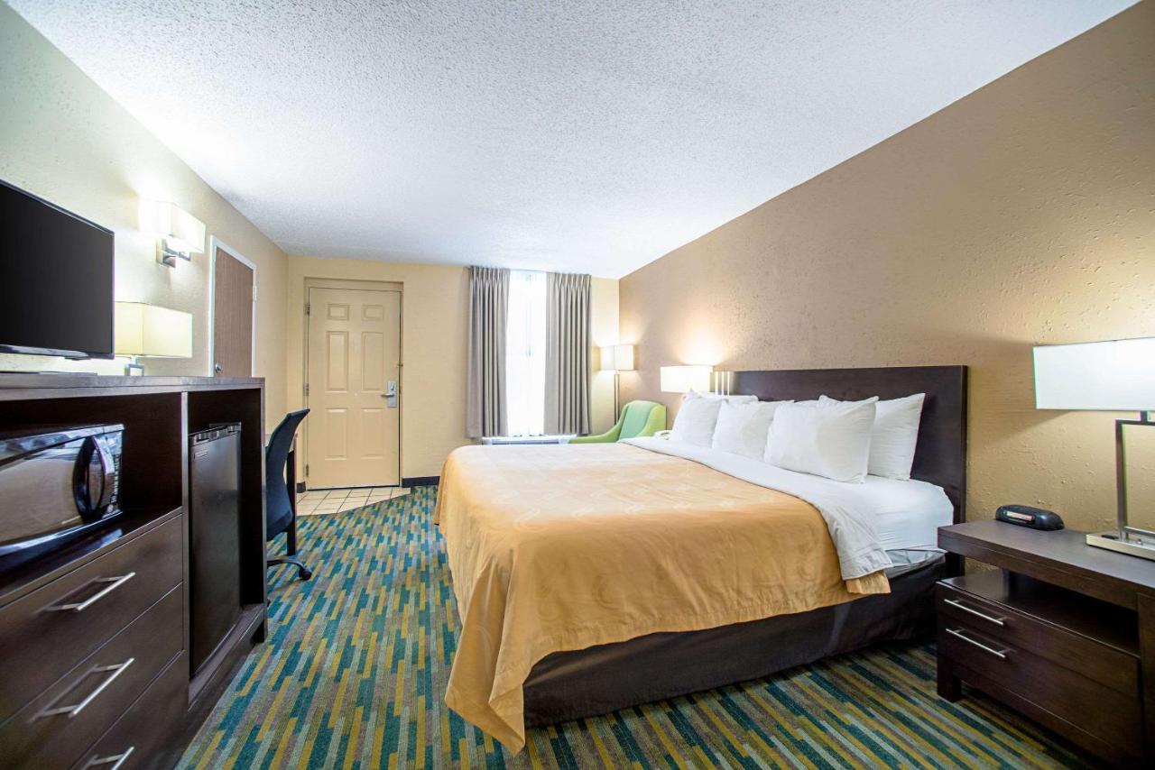 | Quality Inn Near Six Flags St. Louis