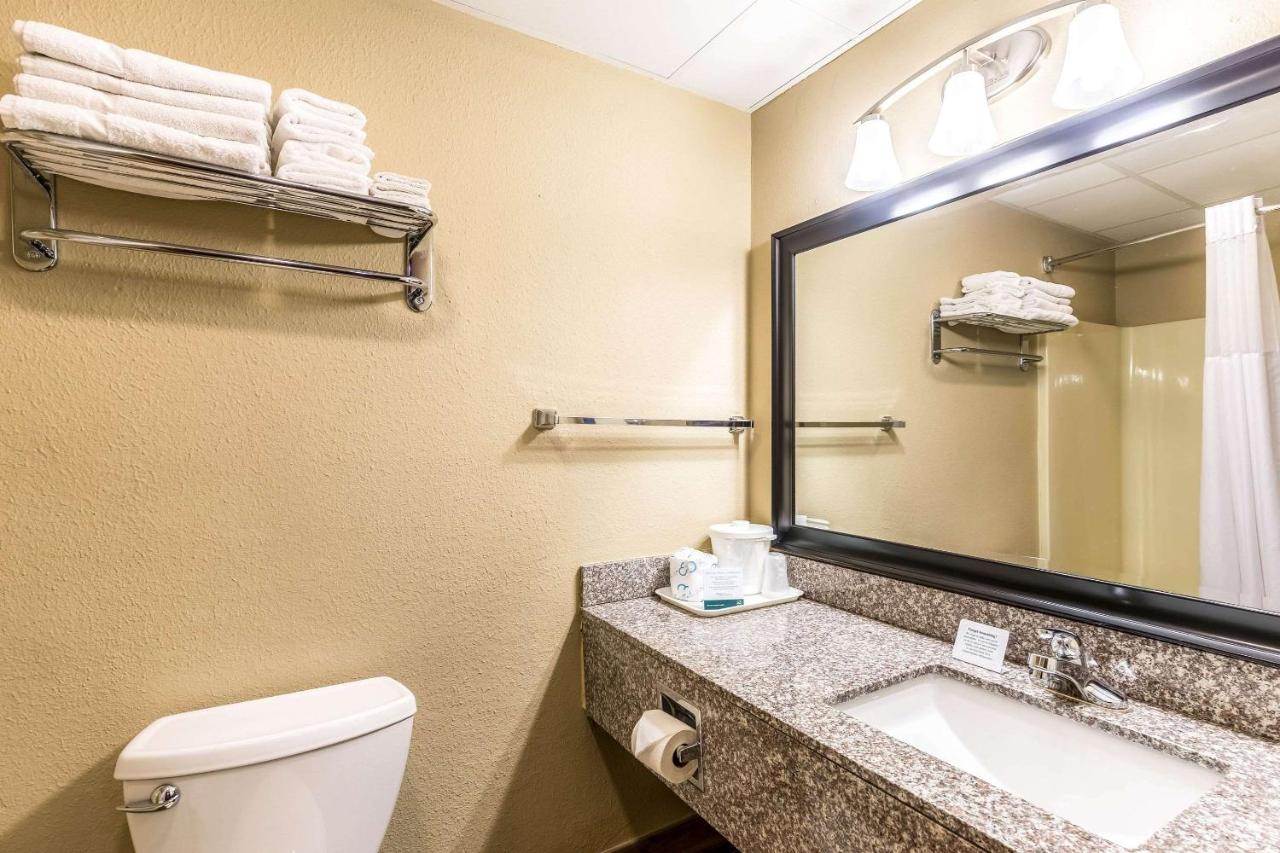 Queen Room with Two Queen Beds at Quality Inn West Plains