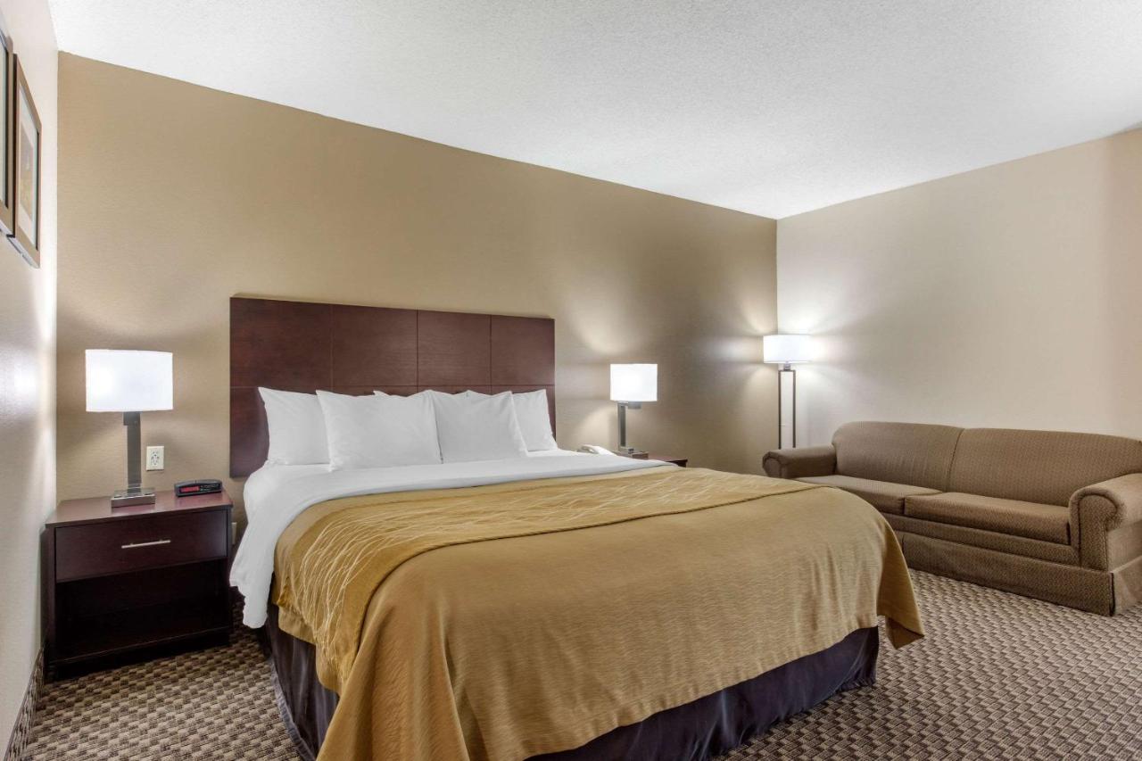 King Room - Accessible/Non-Smoking at Comfort Inn Horn Lake - Southhaven