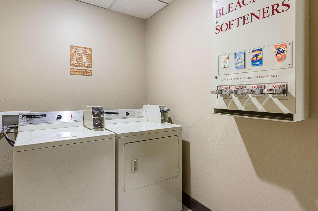 | Econo Lodge Livingston