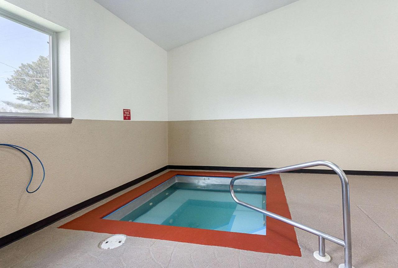 | Econo Lodge Livingston