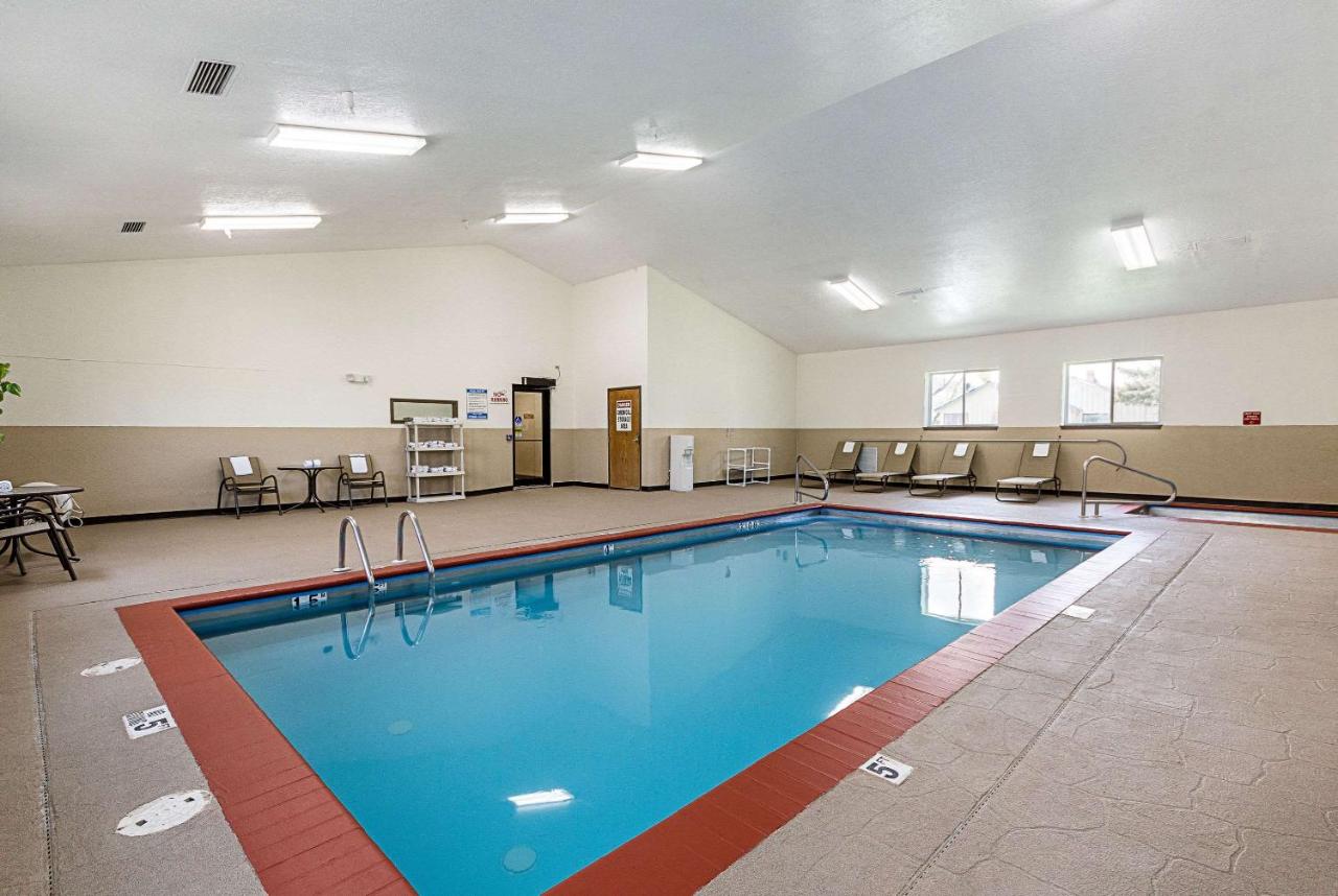 | Econo Lodge Livingston