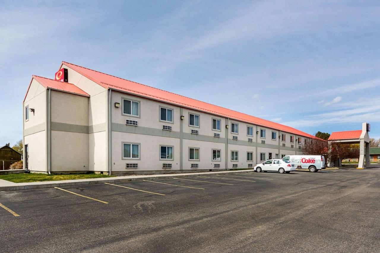 | Econo Lodge Livingston