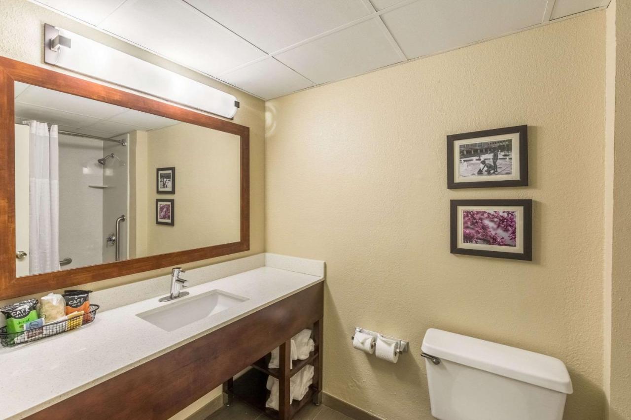 Queen Room with Two Queen Beds - Non-Smoking at Comfort Inn Charlotte Airport Uptown