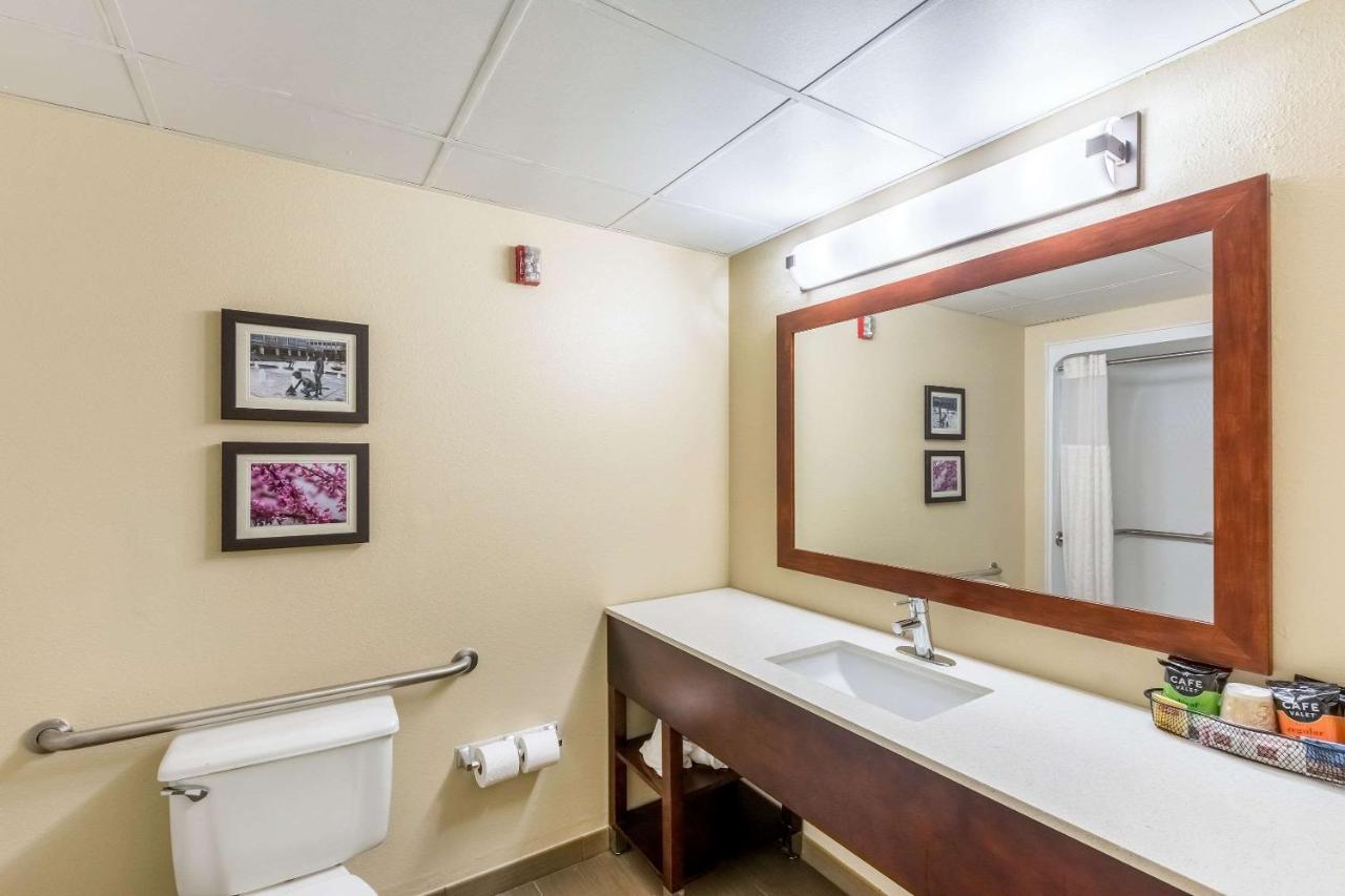Queen Room with Two Queen Beds - Non-Smoking at Comfort Inn Charlotte Airport Uptown
