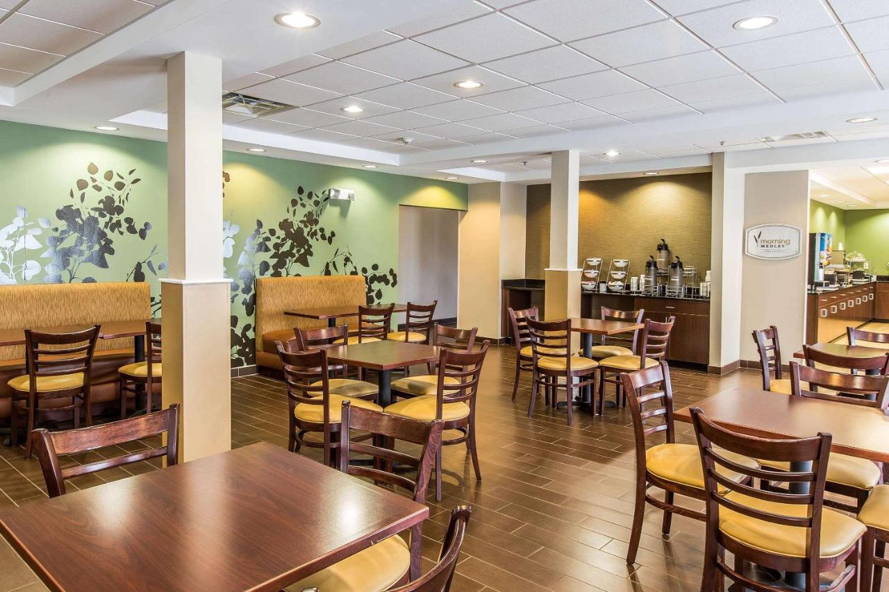 | Sleep Inn & Suites Mount Olive North