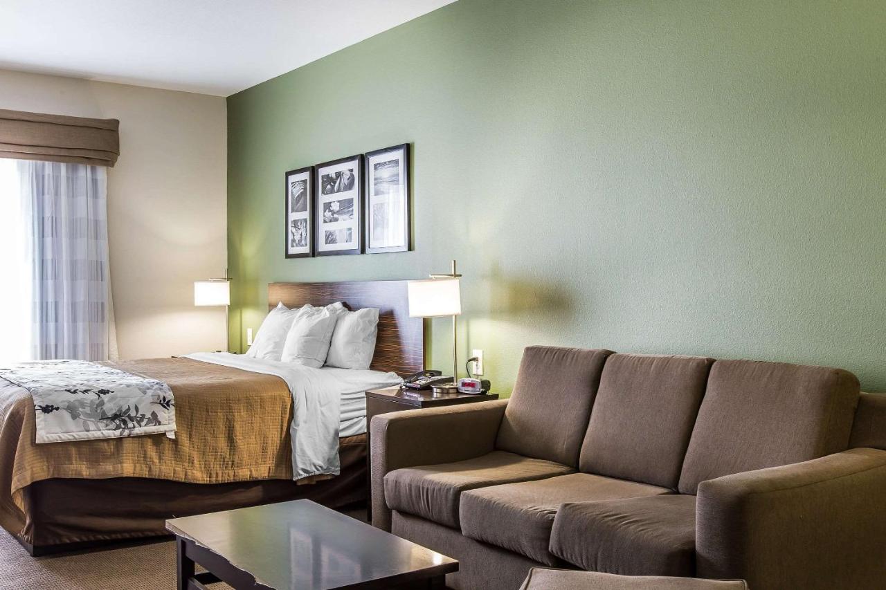 | Sleep Inn & Suites Mount Olive North