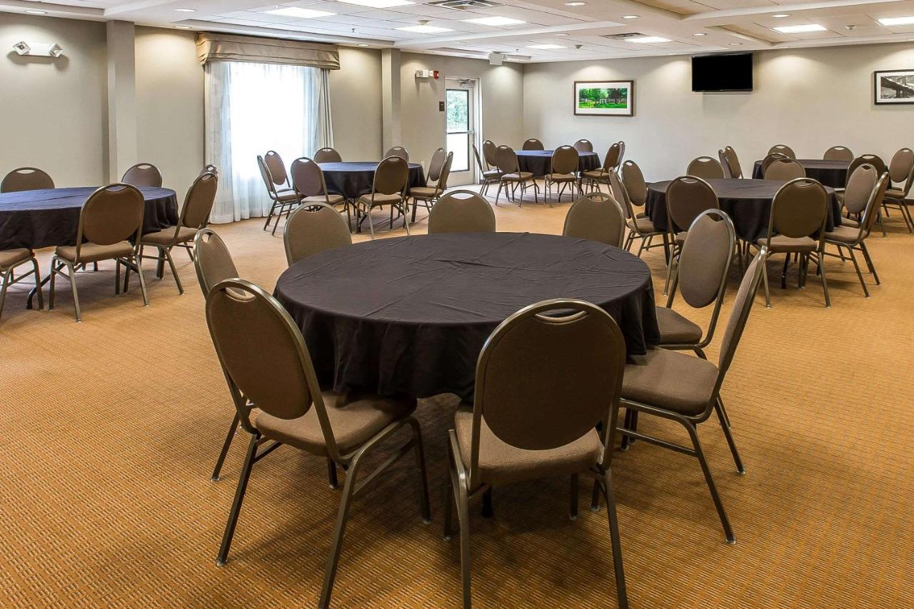 | Sleep Inn & Suites Mount Olive North