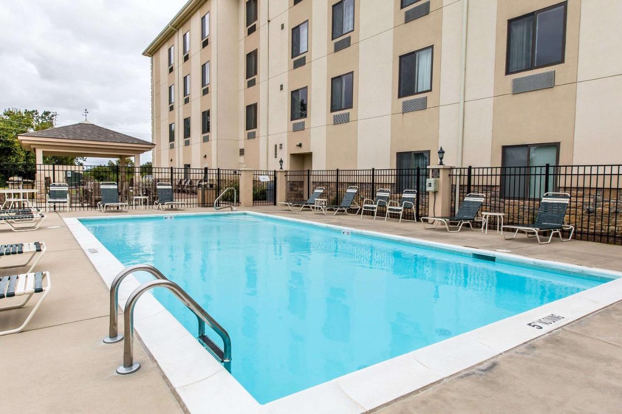 | Sleep Inn & Suites Mount Olive North