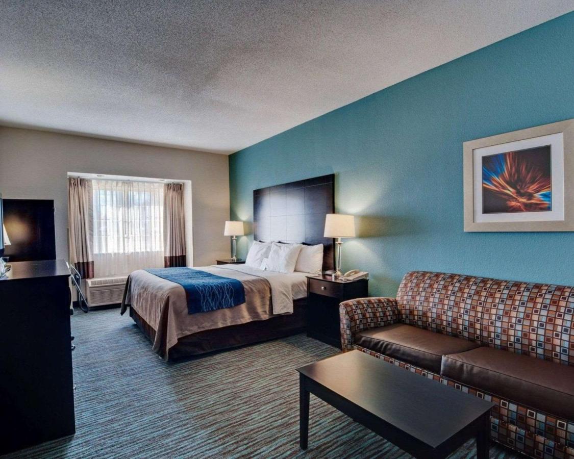 King Room - Non-Smoking at Comfort Inn Mount Airy