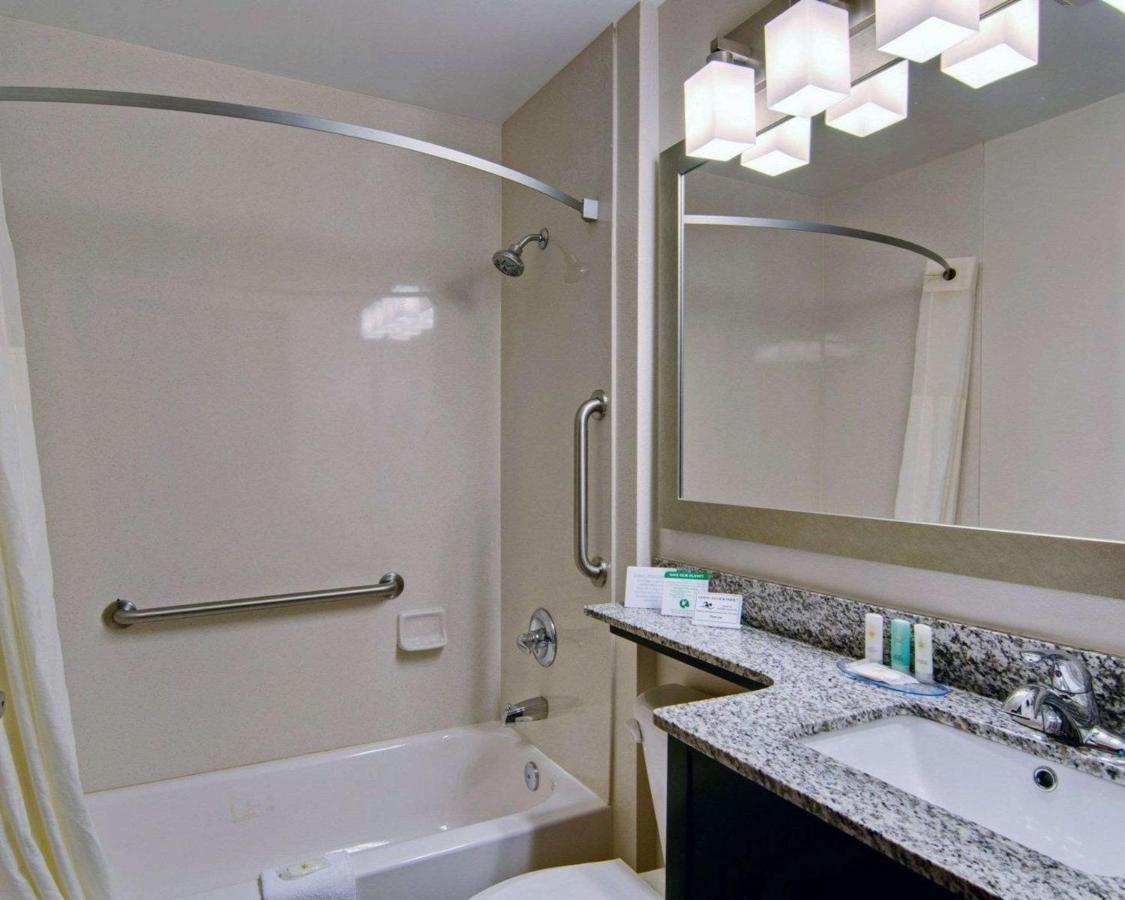 King Room - Non-Smoking at Comfort Inn Mount Airy