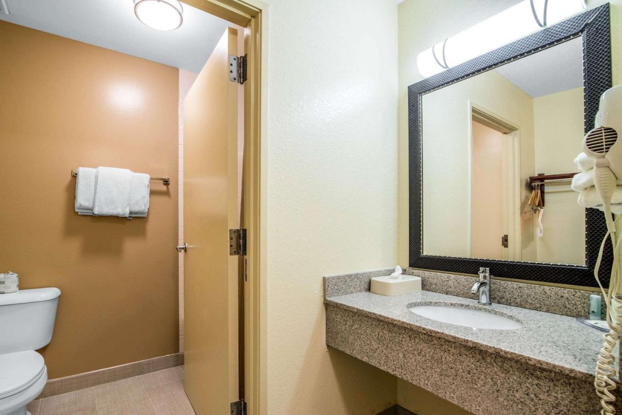 | Quality Inn Loudon/Concord