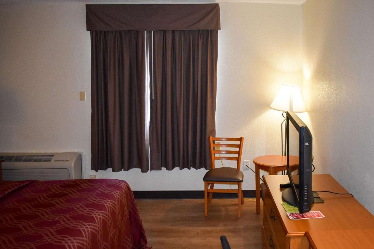 | MHO Hotel Bordentown