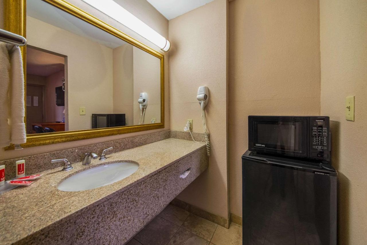| Econo Lodge Mount Laurel