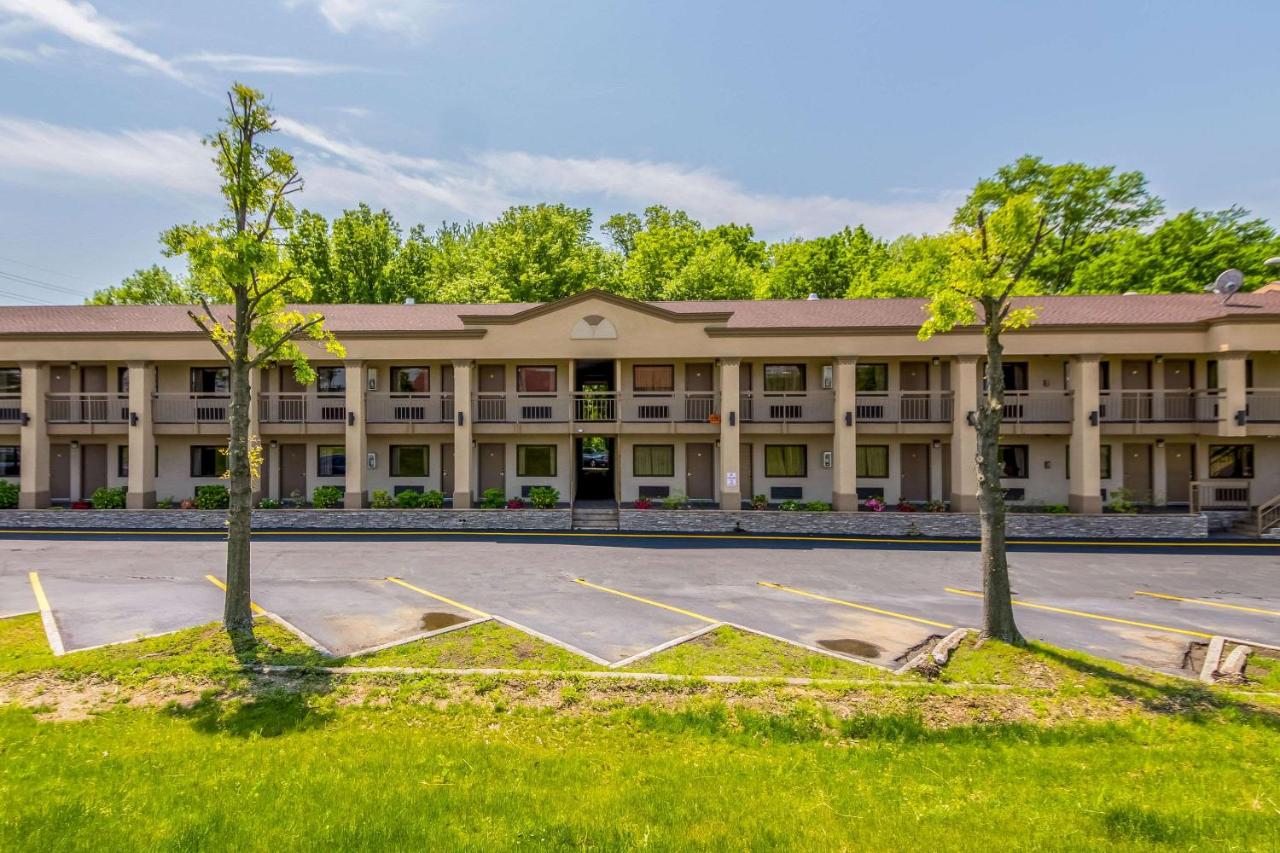 | Econo Lodge Mount Laurel