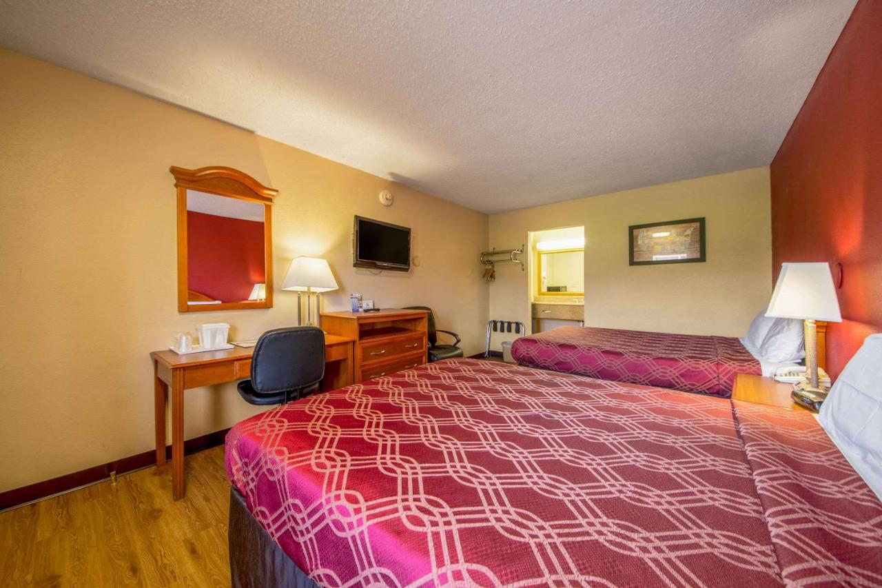 | Econo Lodge Mount Laurel
