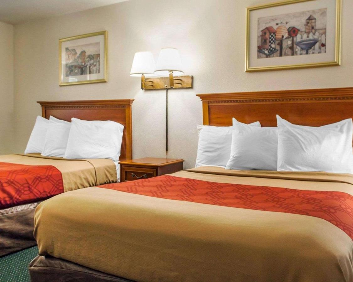  | Econo Lodge Somers Point