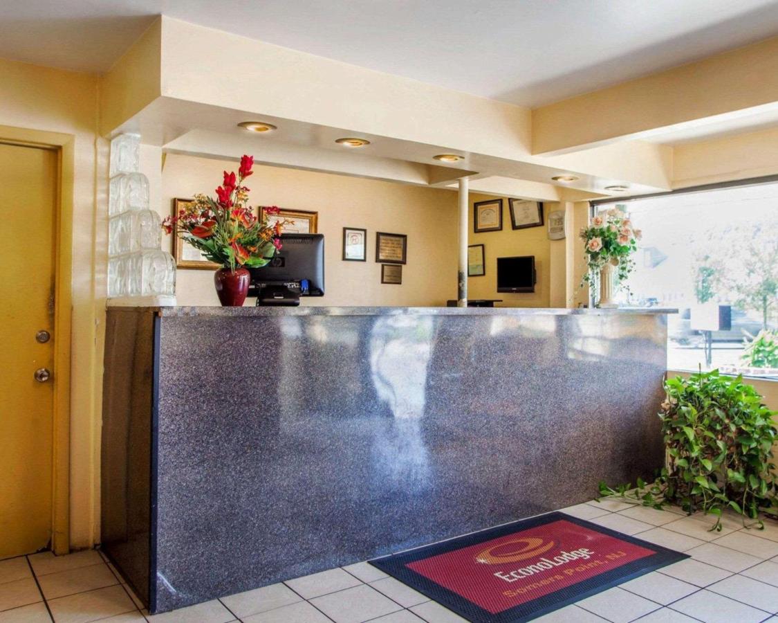  | Econo Lodge Somers Point