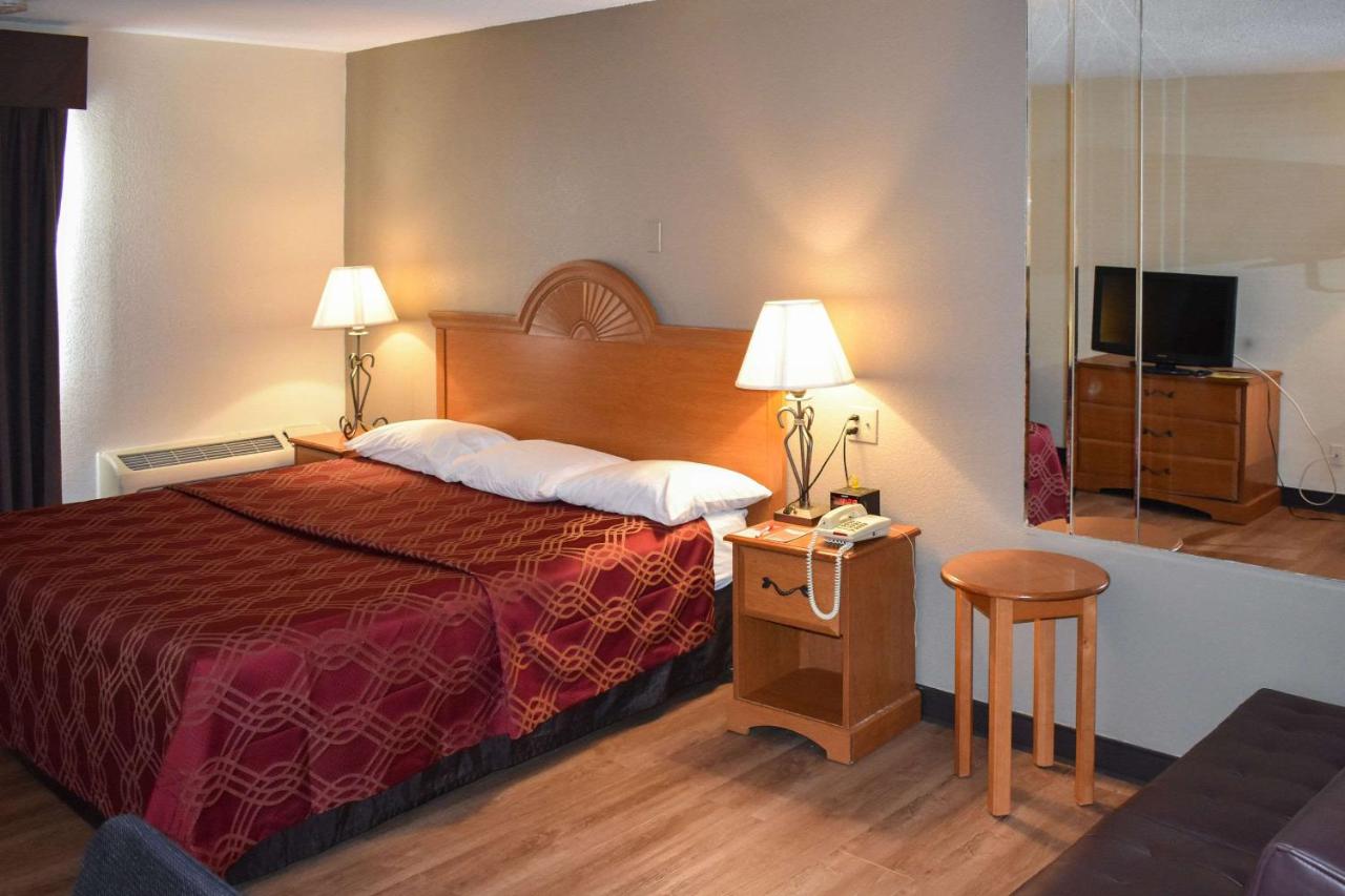 | MHO Hotel Bordentown