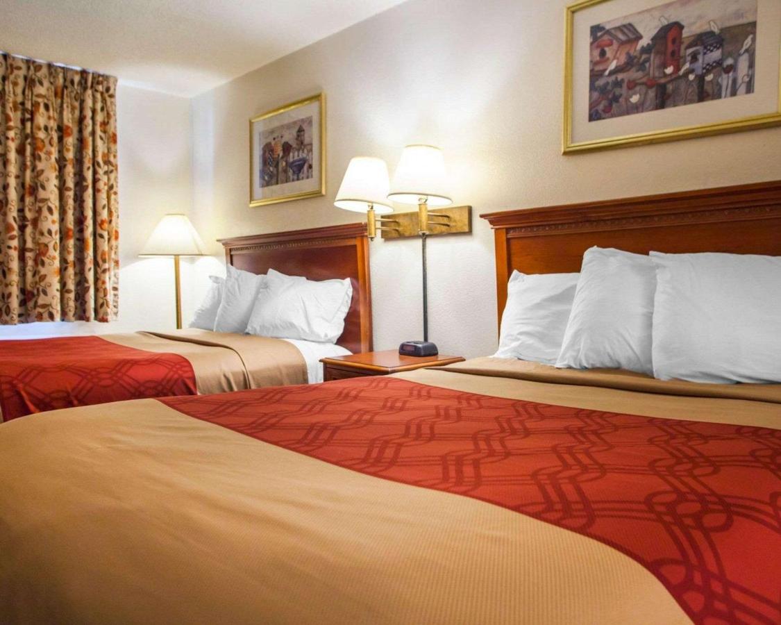  | Econo Lodge Somers Point