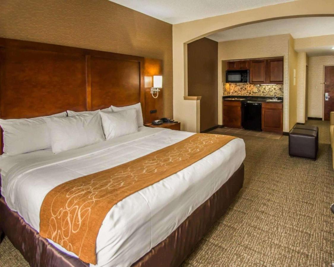 | Quality Suites NYC Gateway