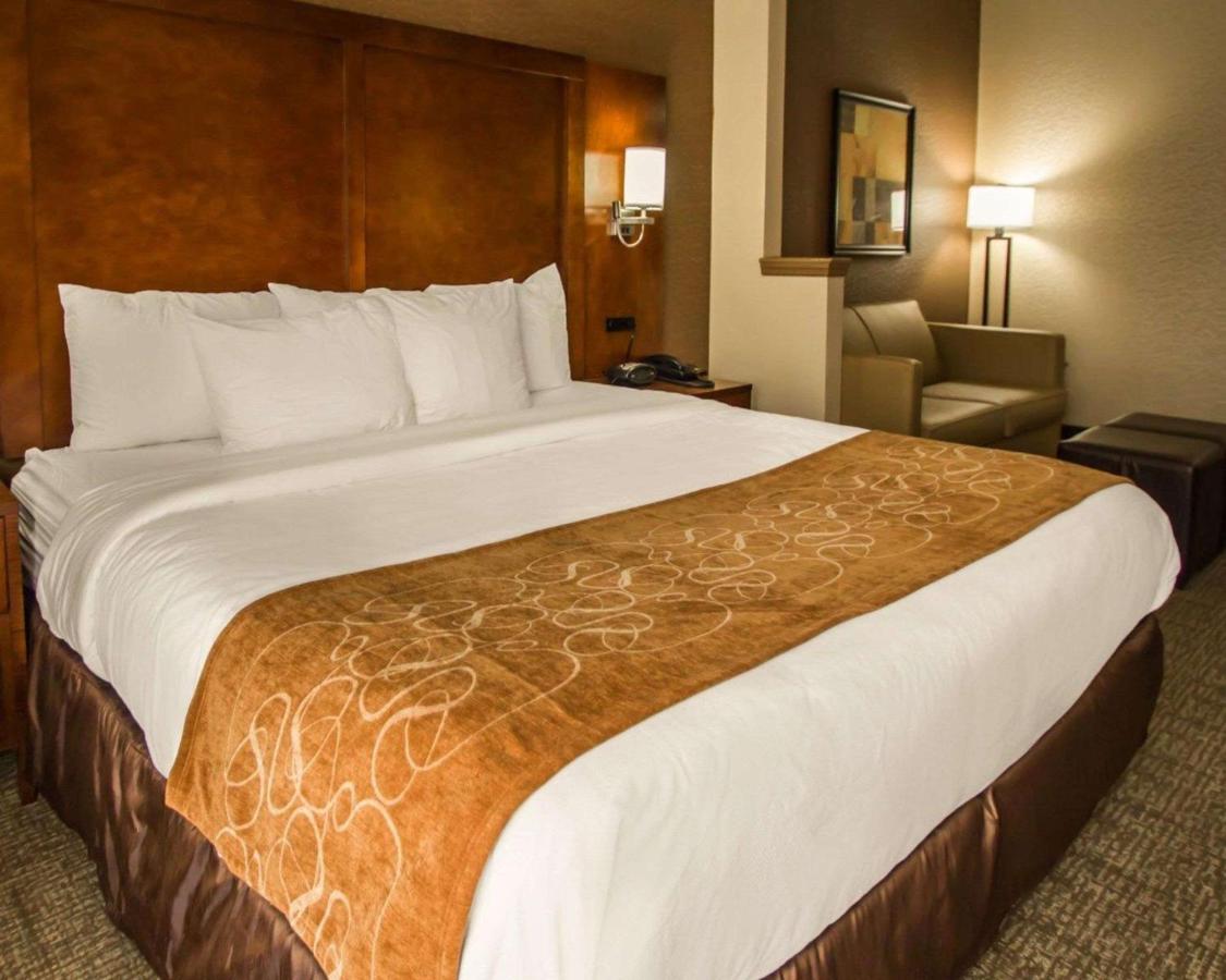  | Quality Suites NYC Gateway