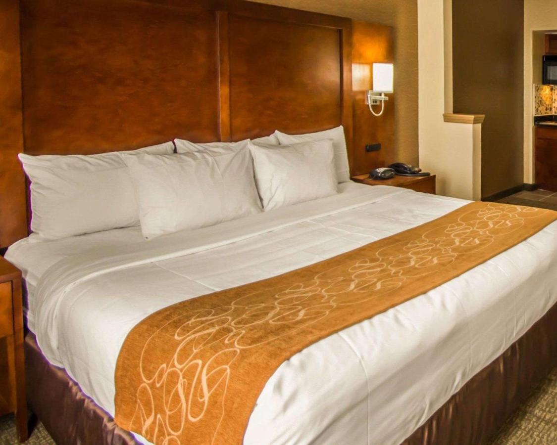 | Quality Suites NYC Gateway