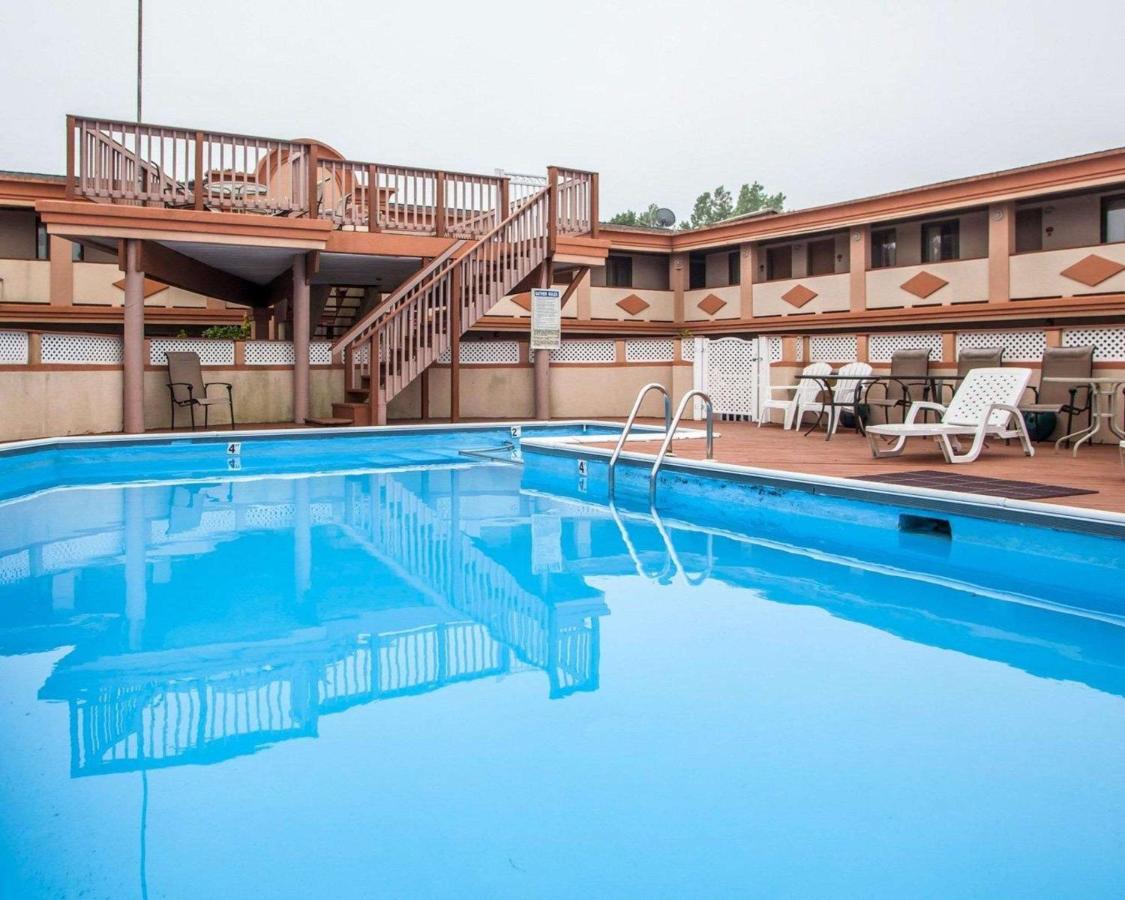 | Rodeway Inn Point Pleasant Beach