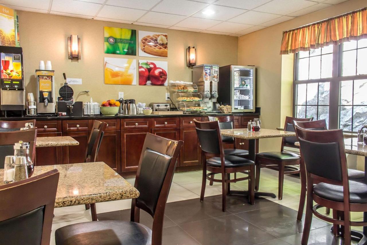 | Quality Inn near Mountain Creek