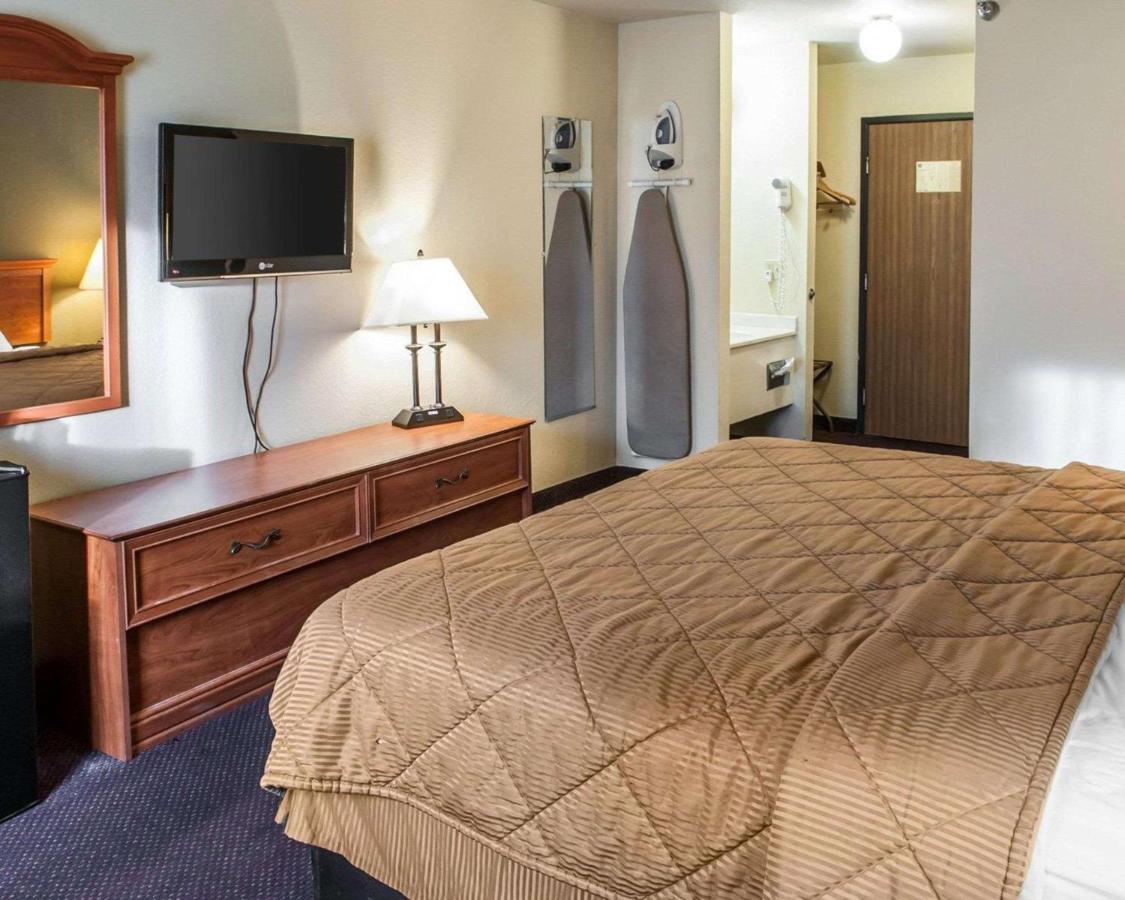  | Rodeway Inn of Espanola