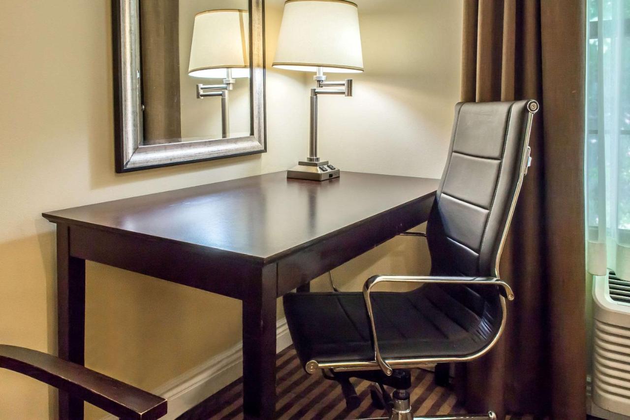  | Quality Inn near Mountain Creek
