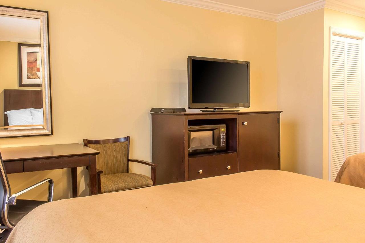 | Quality Inn near Mountain Creek