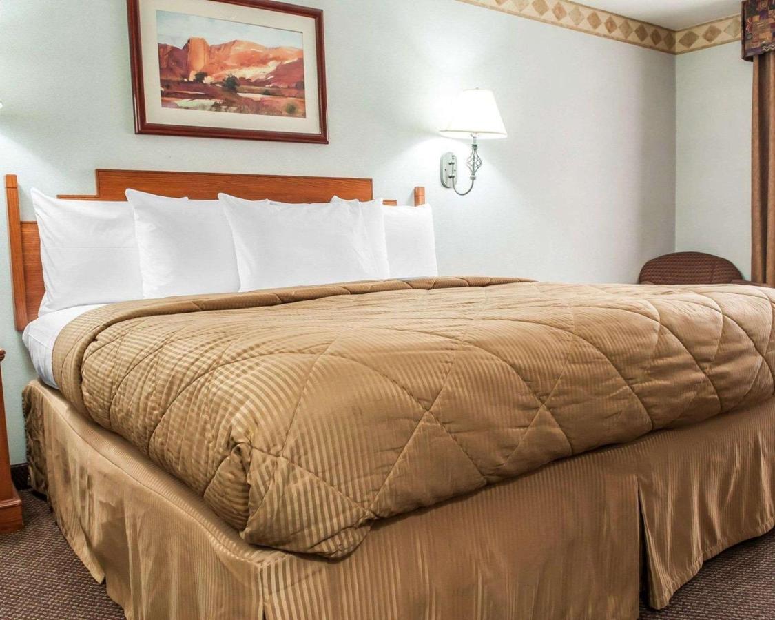 King Room - Non-Smoking at Econo Lodge Las Cruces University Area