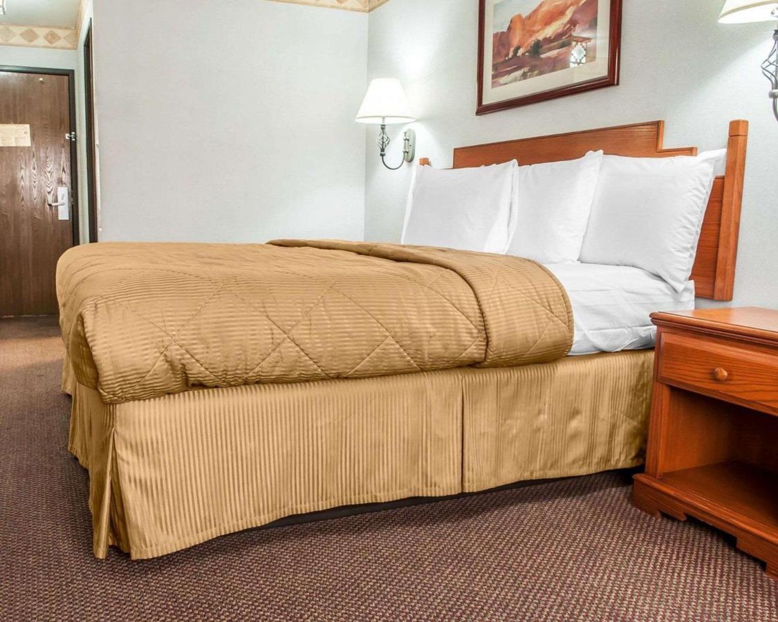 King Room - Non-Smoking at Econo Lodge Las Cruces University Area
