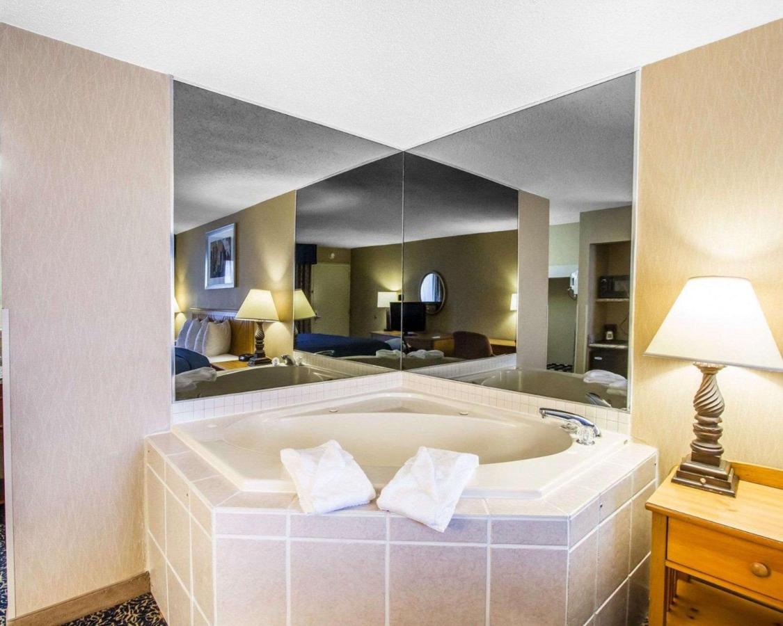 Standard King Room - Non-Smoking at Quality Inn Deming
