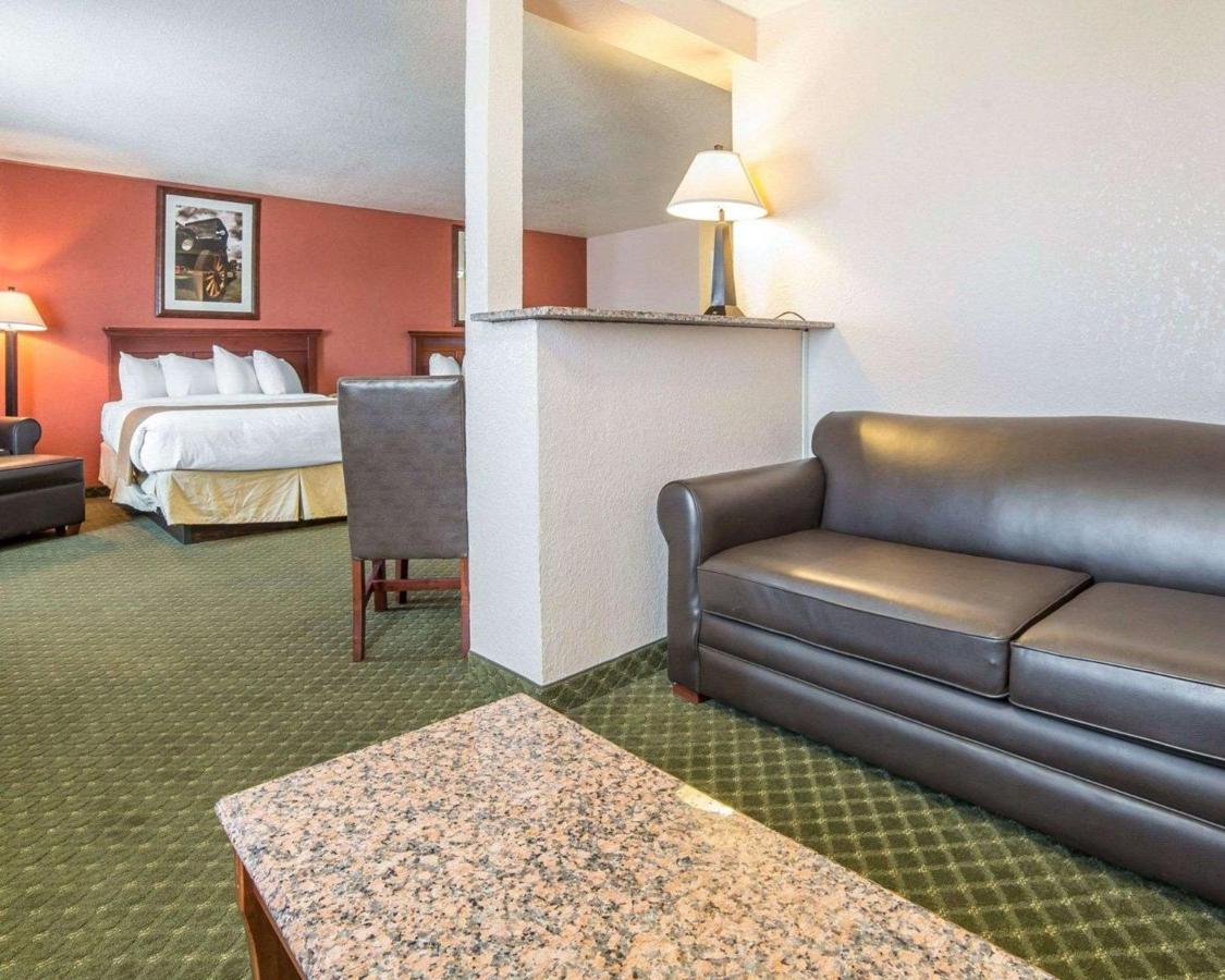 Quadruple Room with One King Room and One Queen Room - Accessible/Non-Smoking at Quality Inn Winnemucca - Model T Casino