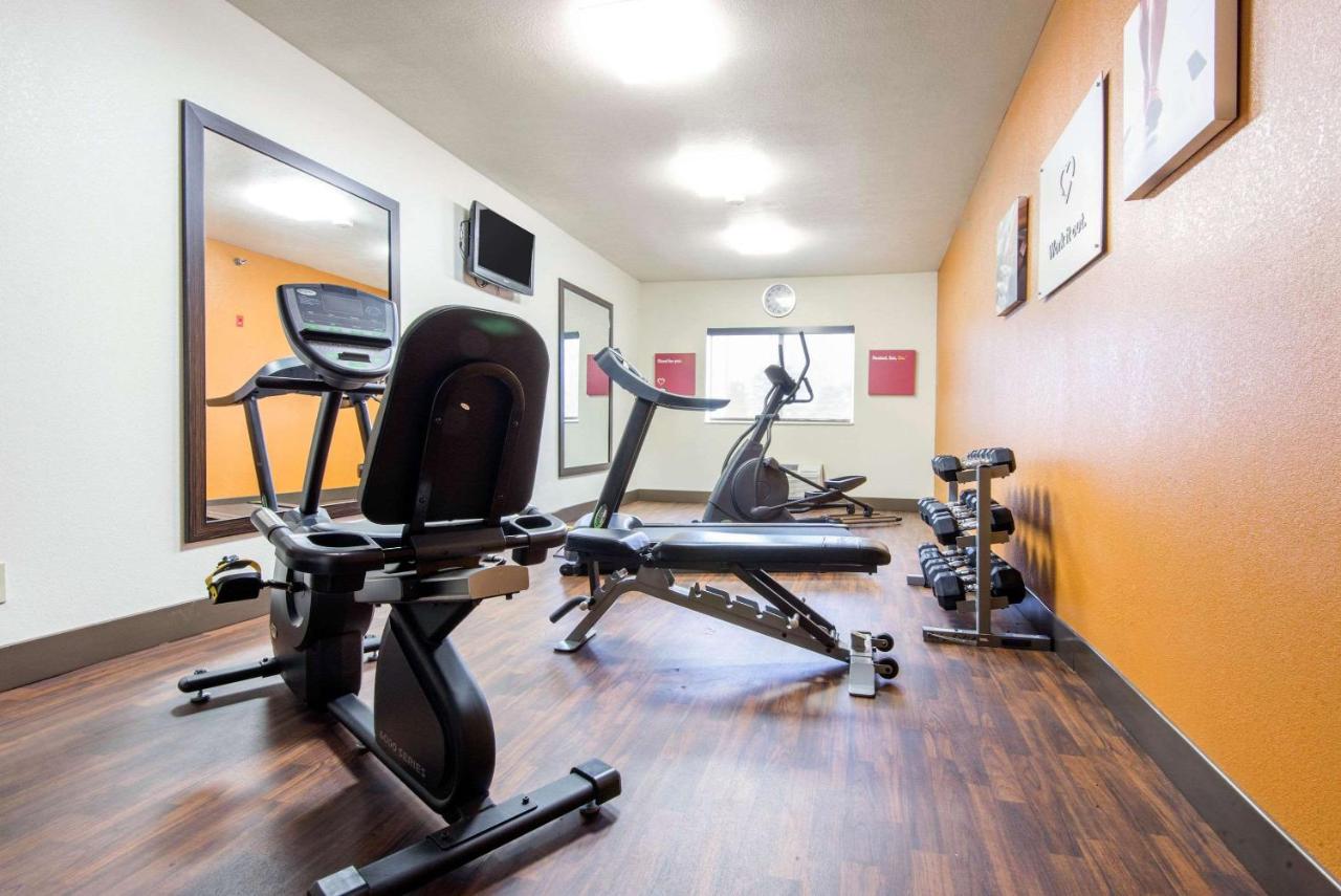| Comfort Suites Rochester Henrietta University Area