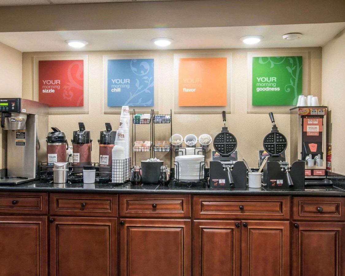 | Comfort Inn Saugerties