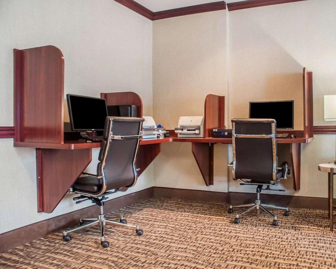 | Quality Inn Near Walden Galleria Mall