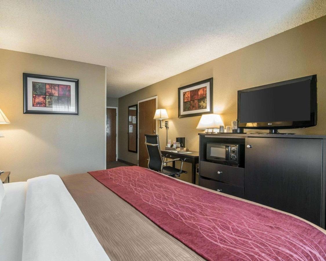 | Comfort Inn Saugerties