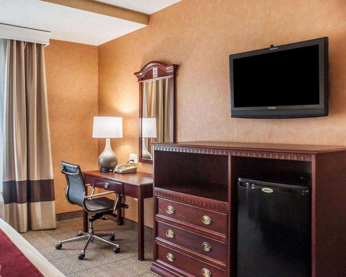 | Quality Inn Near Walden Galleria Mall