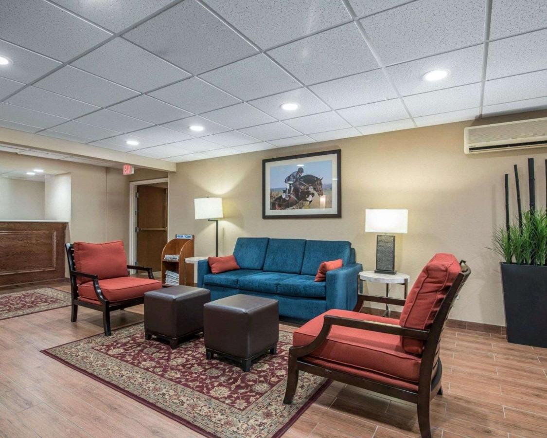 | Comfort Inn Saugerties