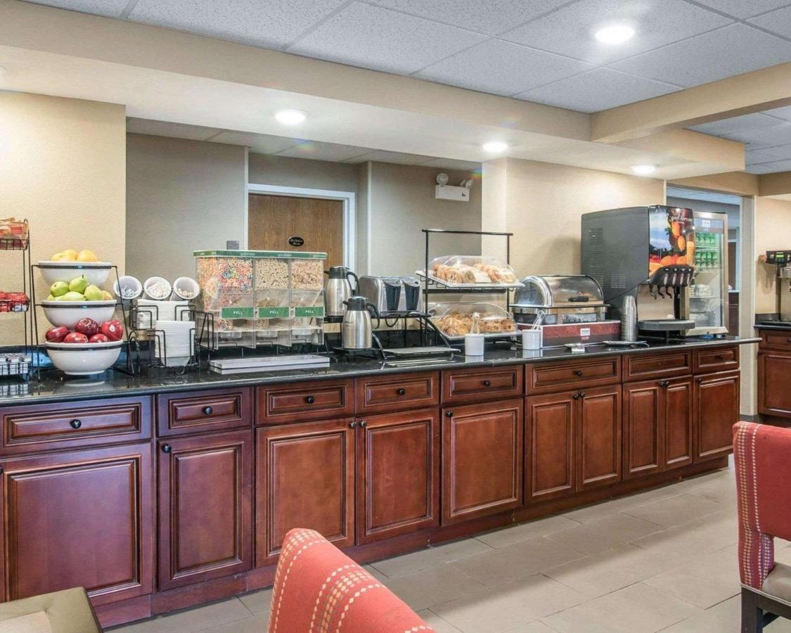 | Comfort Inn Saugerties